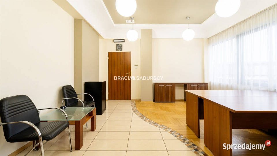 Lokal 68m2 Kraków Opolska od ulicy