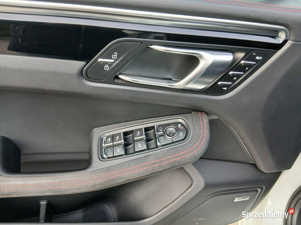 Porsche Macan 29 380400 GTS Niski przebieg I system Start-Stop Łódź