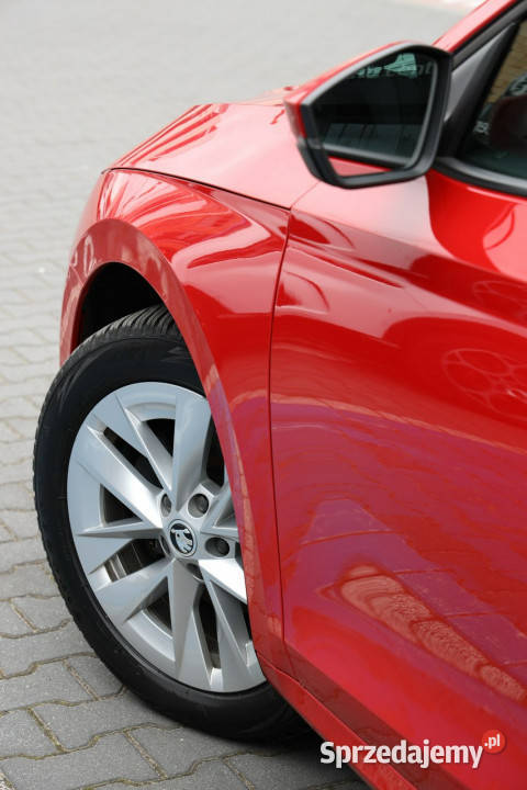 koda Octavia 15 150 Ambition IV 2020 światła do jazdy dziennej śląskie Tychy