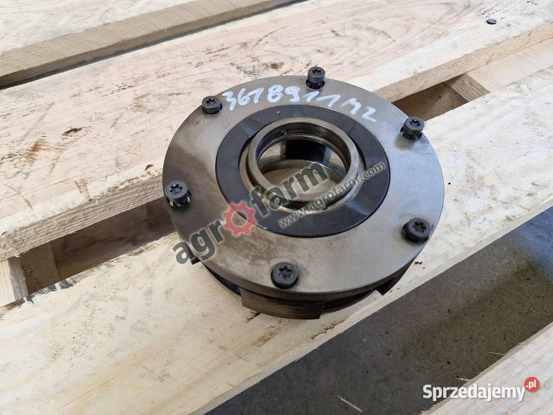 Obudowa sprzęgła Massey Ferguson 3635 8110 6485