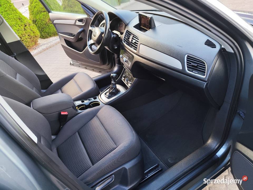 Audi Q3 20 TDi z Niemiec Szklany dach nieuszkodzony Śrem