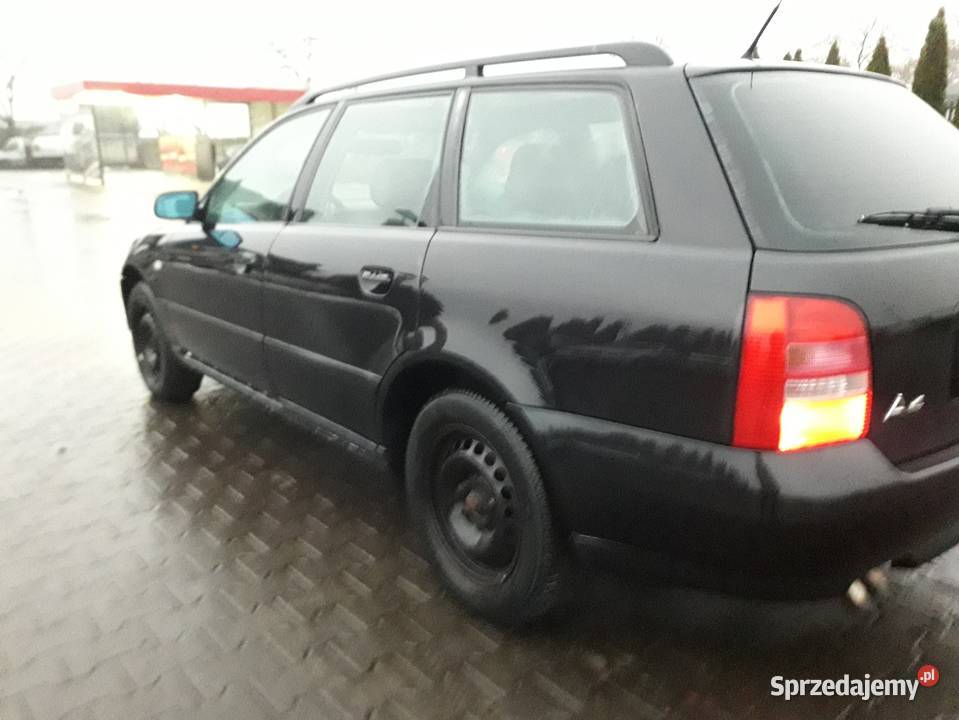 Audi A4 19 TDi 2000 długie opłaty sprawny Pieczarki