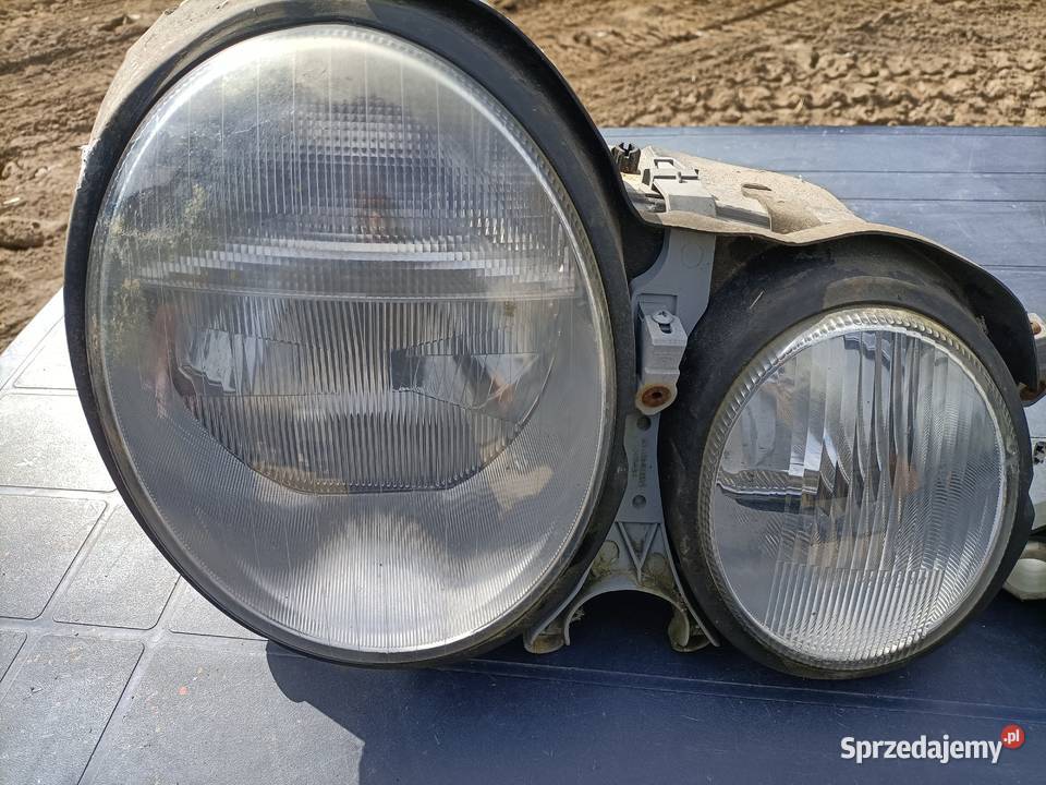Lampa lampy przód przednie komplet halogenowe zachodniopomorskie Kamień Pomorski