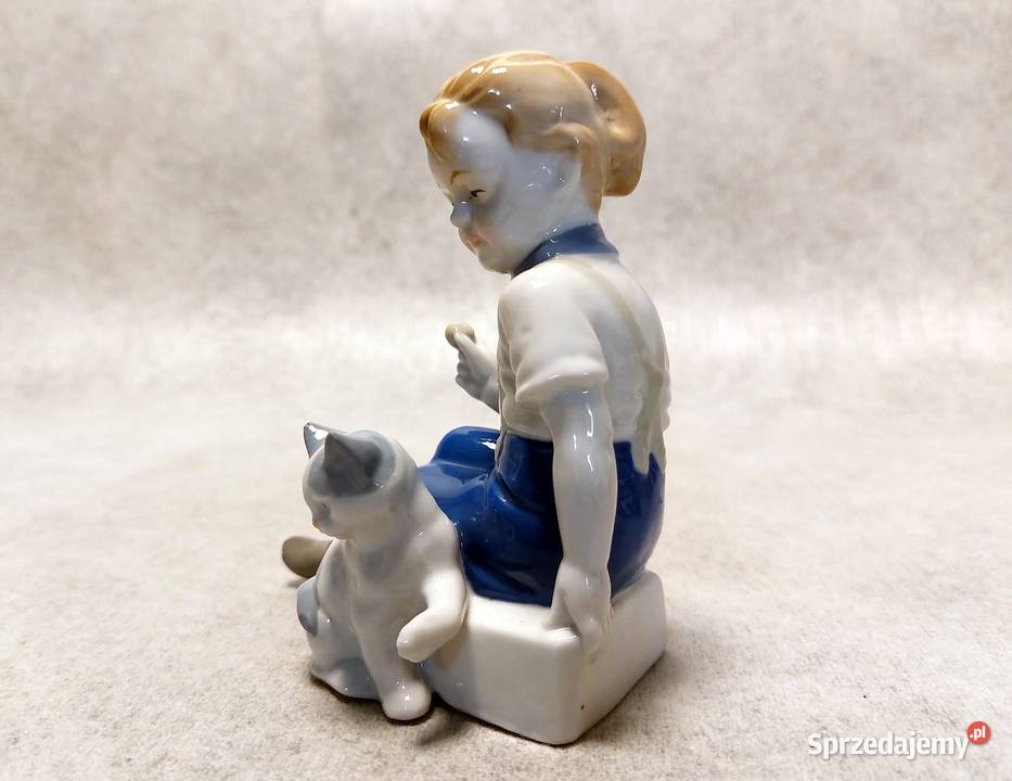 LIPPELSDORF Dziewczynka z kotkiem Turyngia