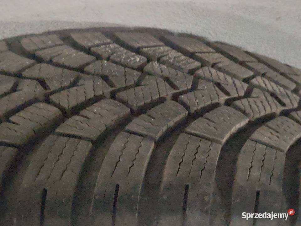felgi 16 VW OE z oponami zimowymi Falken Warszawa sprzedam