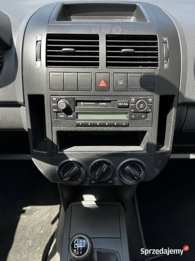Volkswagen Polo 12 benzyna 2003r klimatyzacja świętokrzyskie Kielce sprzedam