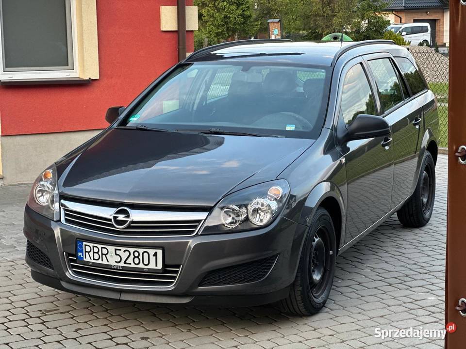 Opel Astra H Kombi 200910 LIFT 16 Benzyna 115 klimatyzacja Haczów