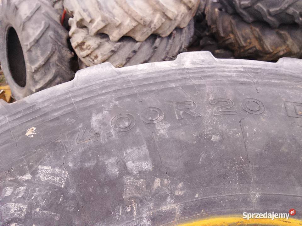 Koła opony 1400R20 zamiast 2020 kombajn MF Radom