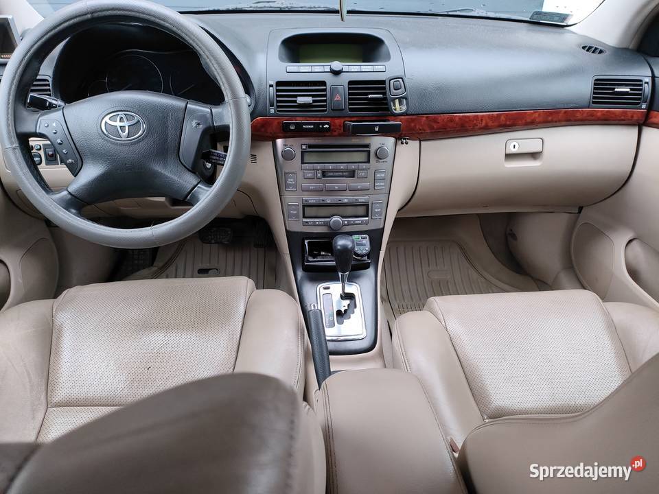 Toyota Avensis 2004 Krosno
