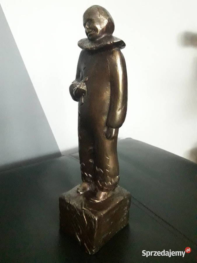 Statuetka z brązuMartynka Marzenna Olszewska