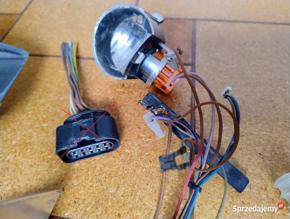 Audi A2 Lampa lewa przód Śruba regulacji Oprawka Dębica