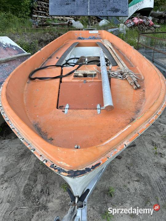 Łódź łódka wiosłowa wędkarska motorówka żaglówka