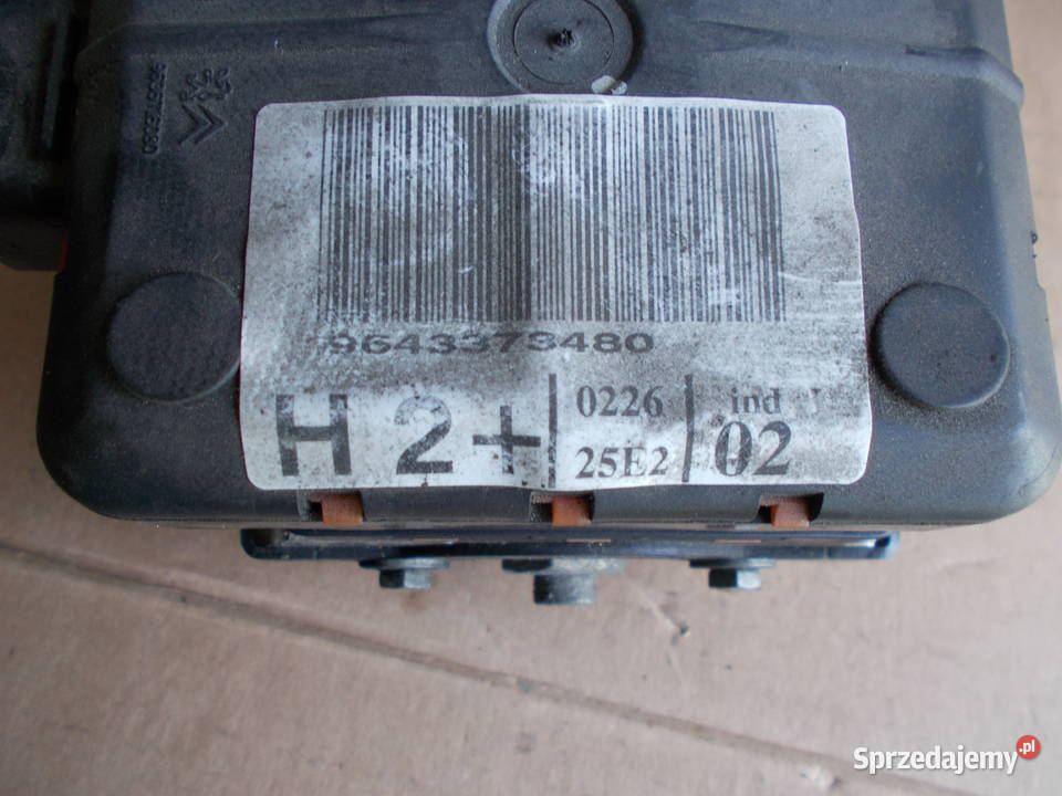 citroen c5 30 v6 02r pompa zawieszenia H2