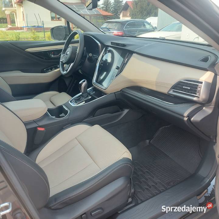 SUBARU OUTBACK CZARNA PERŁA 12300km Krasne