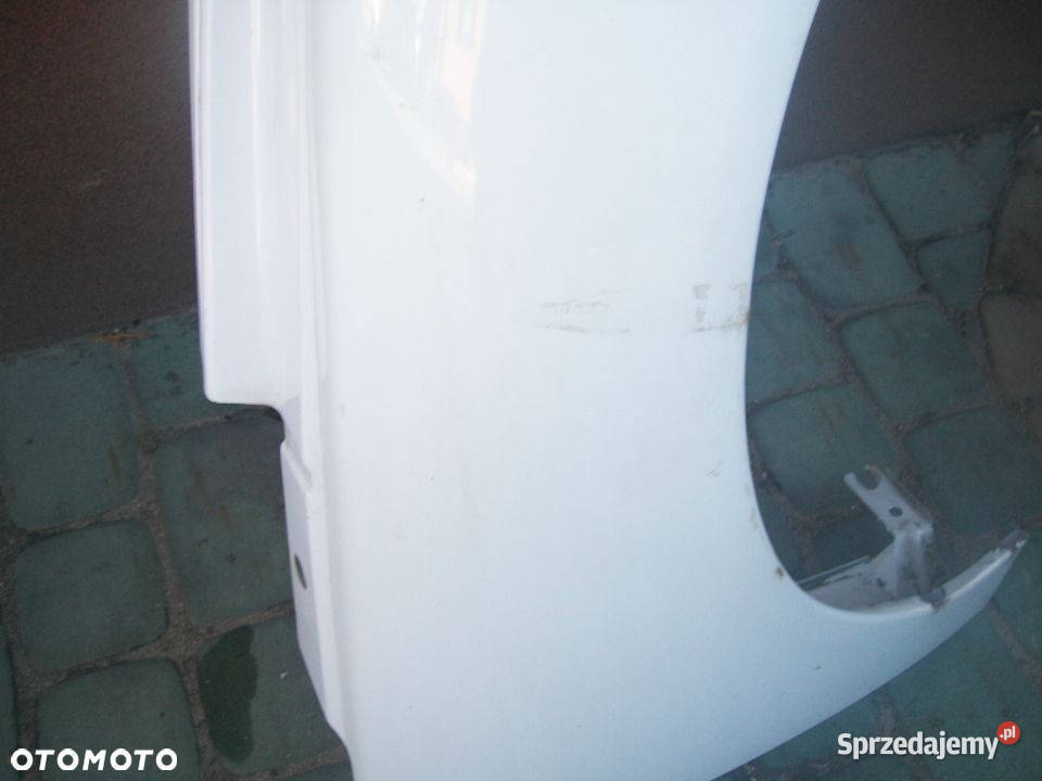 Błotnik prawy Laguna I Radom