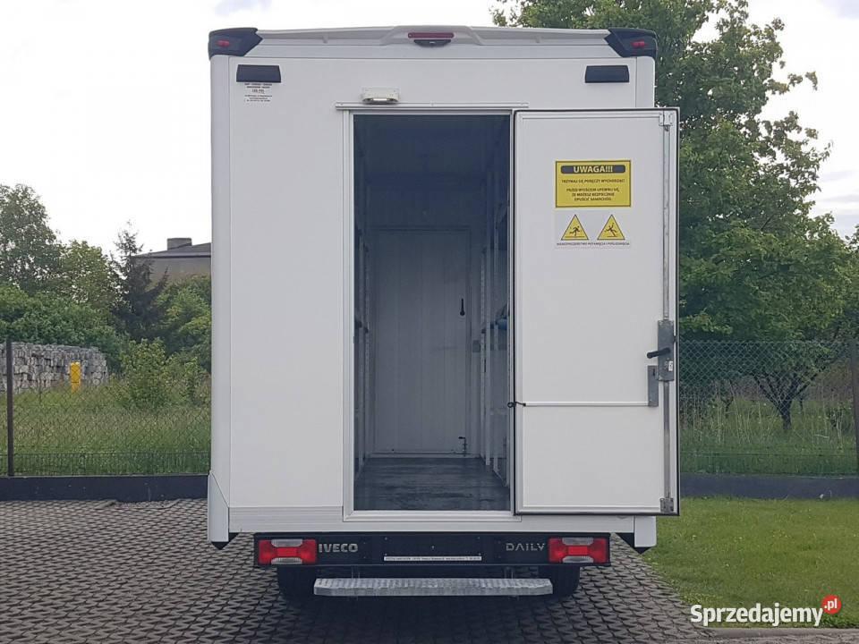 Iveco Daily KONTENER NISKOPODŁOGOWY 443x223x242 Poręba