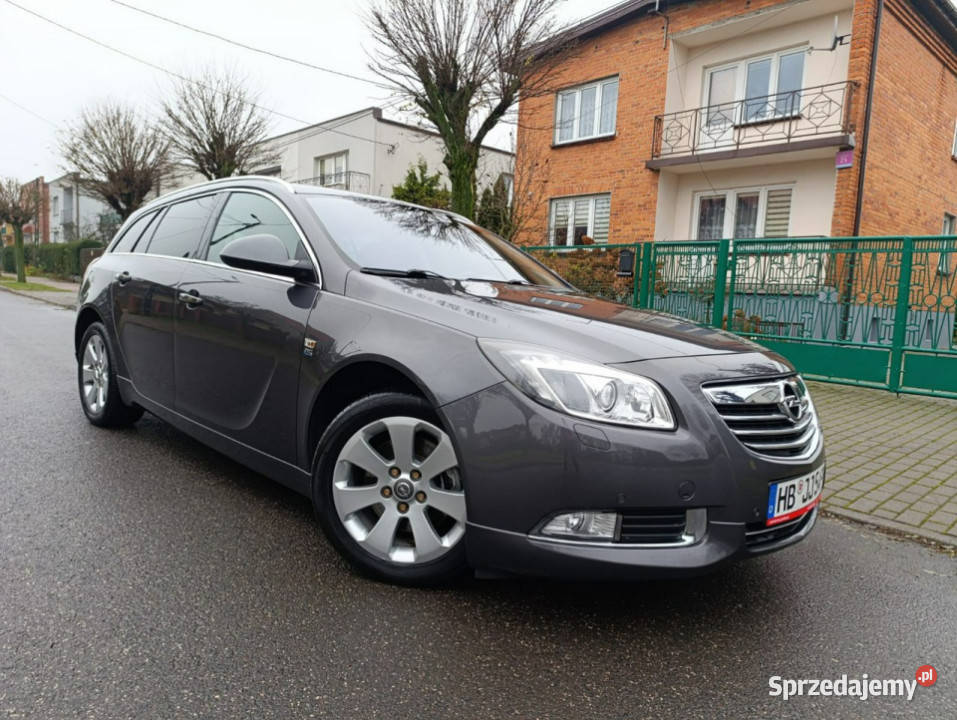 Opel Insignia 20 Turbo Benz AutomatWersja Rok produkcji 2011