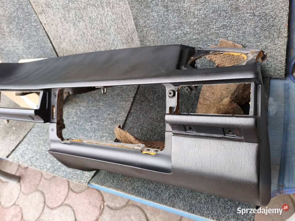 Mercedes W124 deska rozdzielcza czarna kokpit Skarżysko-Kamienna