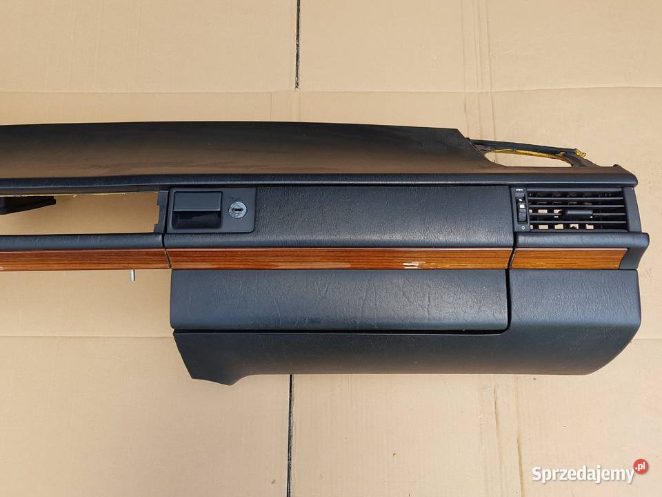 deska konsola Mercedes 124 Gdańsk sprzedam