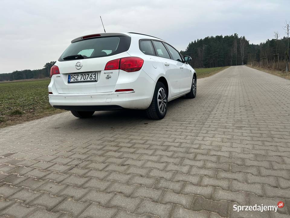 Sprzedam Opel Astra J 17 CDTI radio