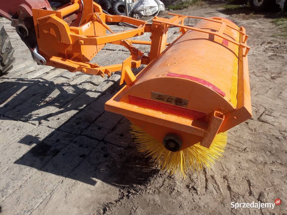 Zamiatarka Manitou transport kraj Rok produkcji 2000 sprzedam