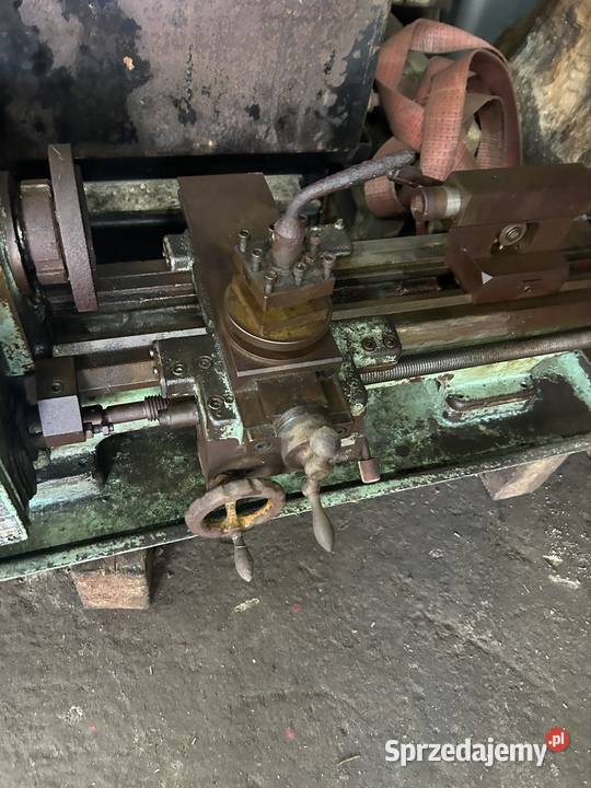 Tokarka do metalu stołowa