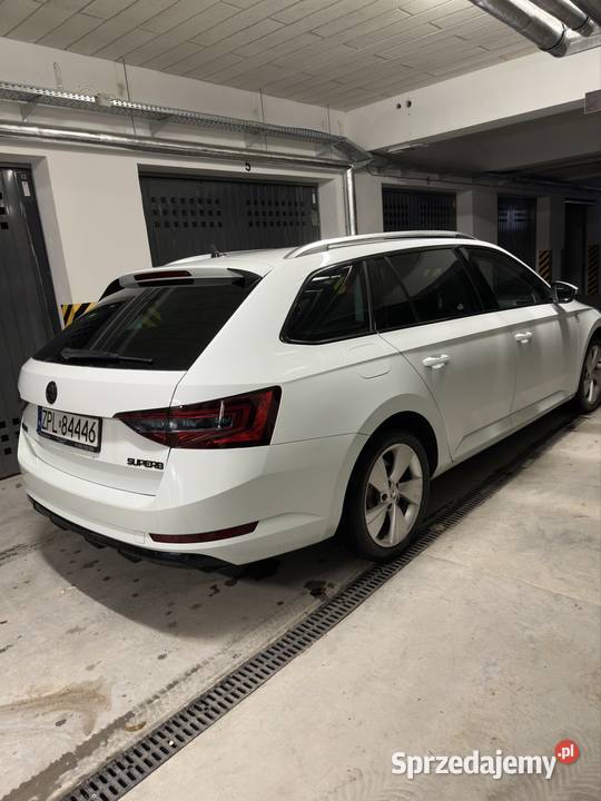Skoda Superb 3v 20TDI 150 Police