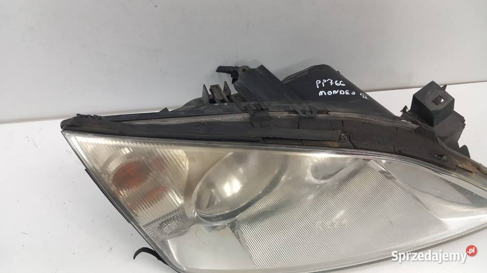 FORD MONDEO MK3 LAMPA PRZÓD PRAWA osobowe Zbierkowo sprzedam