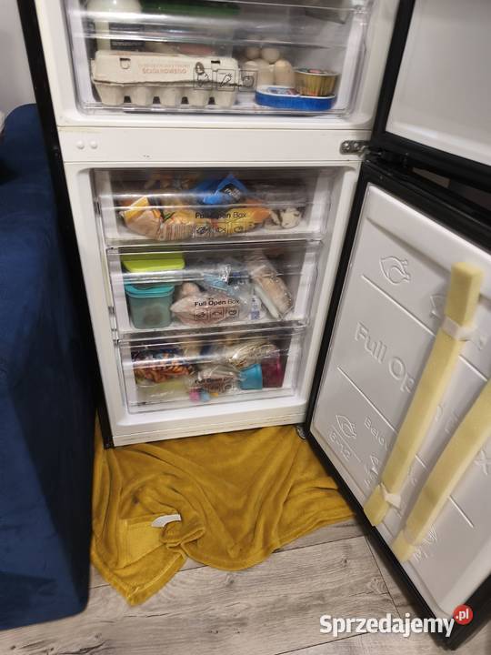 Sprzedam lodówkę Samsung 64cm Konin