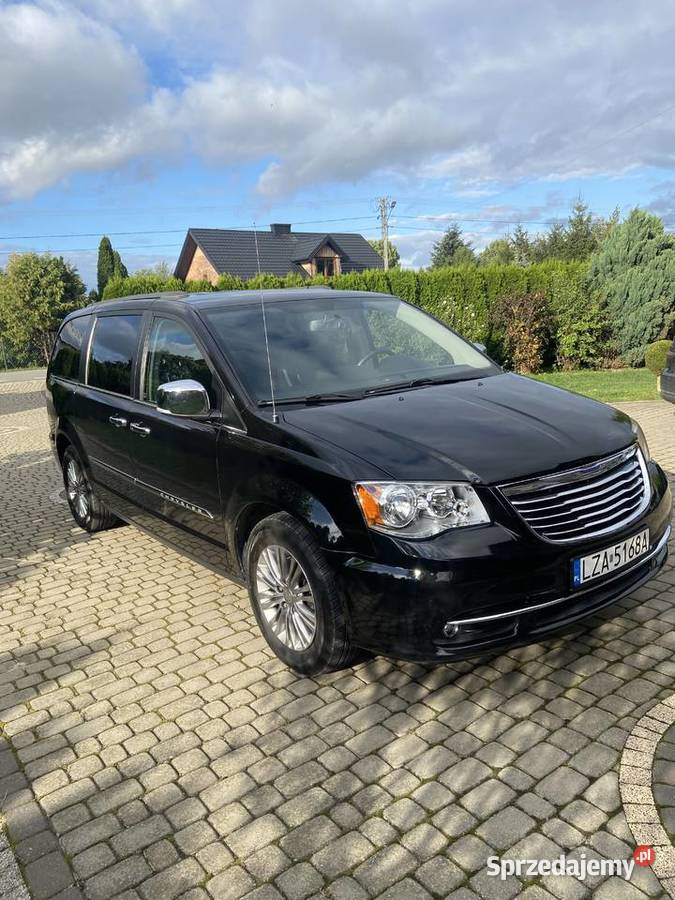 Chrysler TownCountry 2016 r 36 benzyna lpg Rok produkcji 2016 Zamość