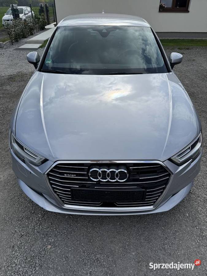 Audi A3 etron 2018 Książenice