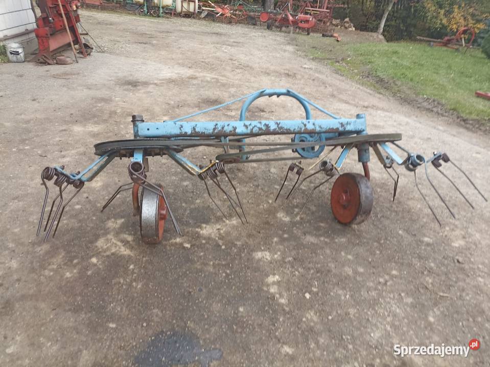 Pająk przetrząsacz karuzelowy polski do siana Zgrabiarki i przetrząsacze Rolnictwo Pisarzowa