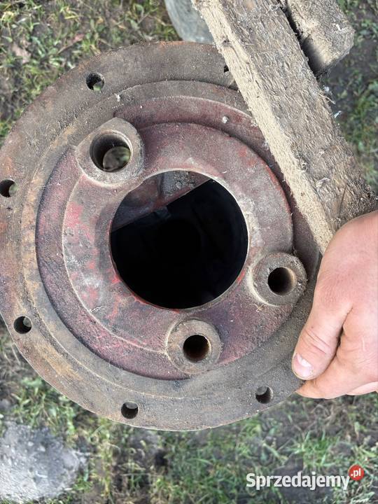 Pochwa lewa Ursus 330 Amortyzacja przedniej osi