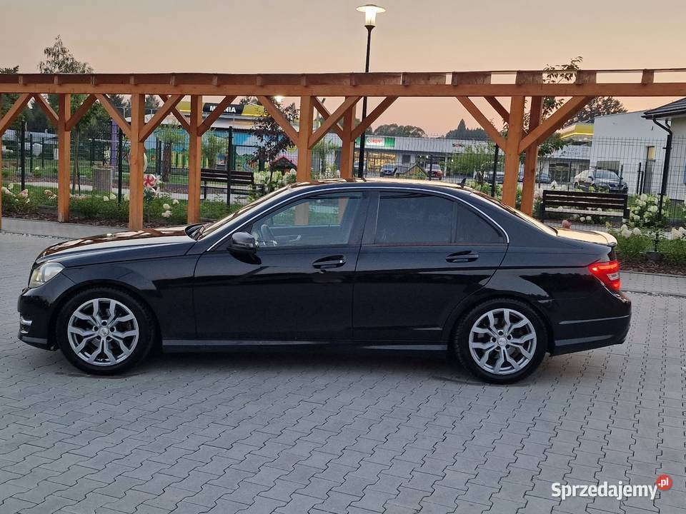 Mercedes W204 Lift 22 CDI AMG PLUS Salon gniazdo USB Ryglice