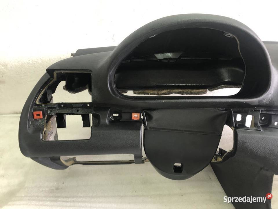 DESKA ROZDZIELCZA KOKPIT 8222255 BMW E46 EU wielkopolskie