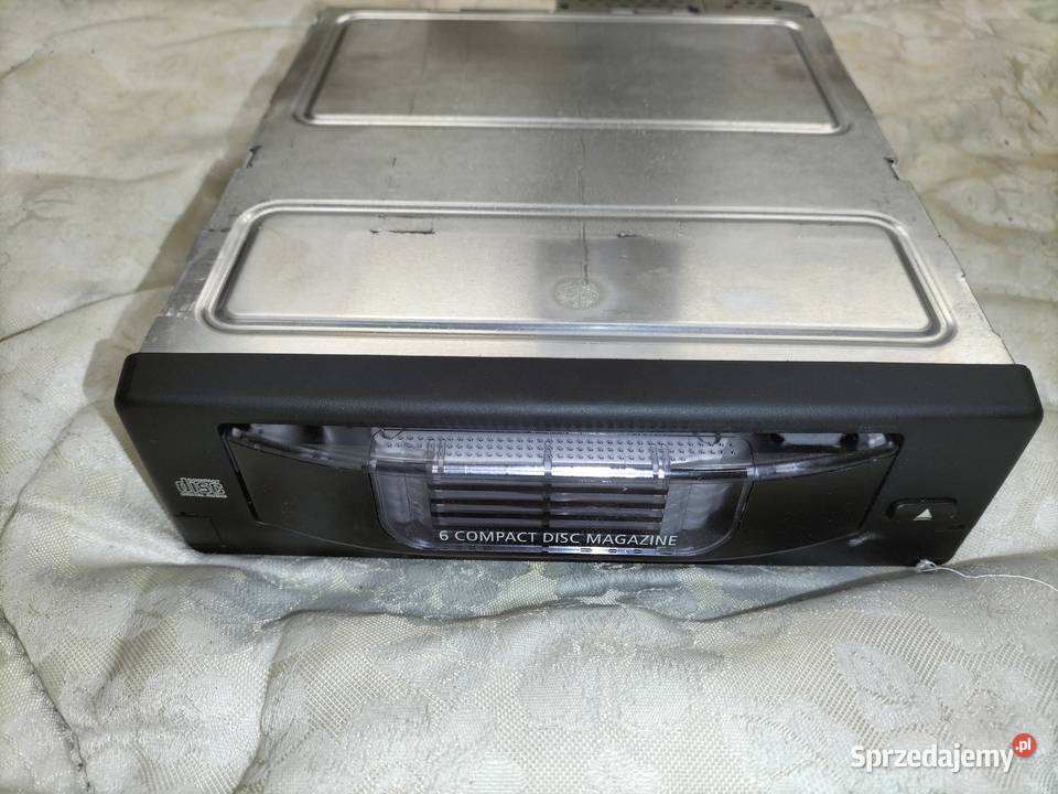 Zmieniarka płyt CD BMW E60 E61 E63 E64 Poręba