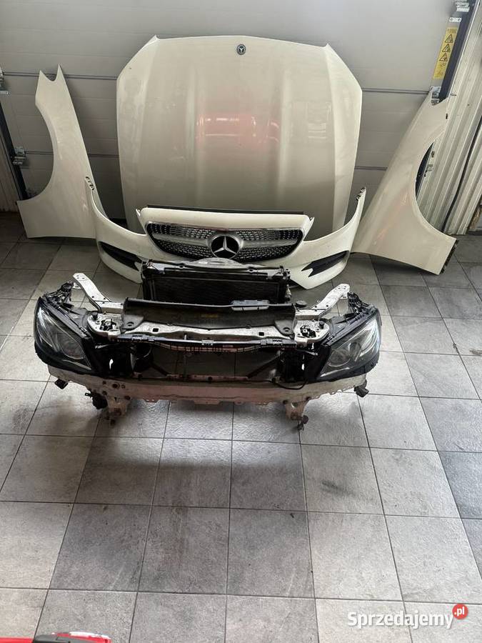 MERCEDES W 238 KOMPLETNY PRZÓD