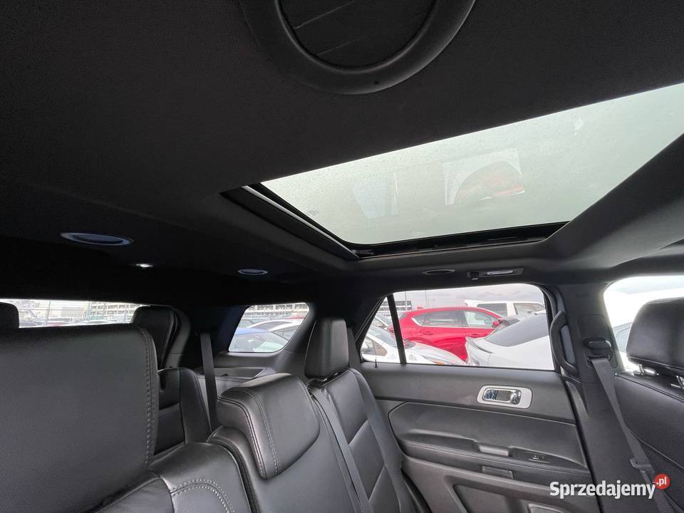 Ford Explorer 7os 2 l Benz Japonia bezwypadkowy Rębków sprzedam