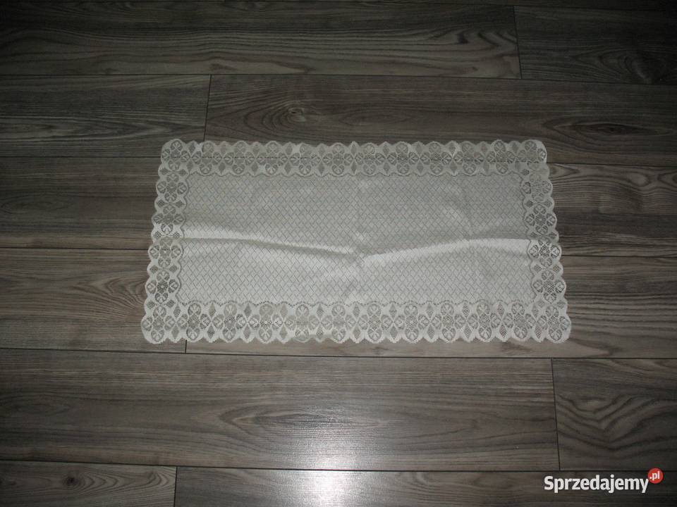 Bieżnik serweta na stół ławę z koronką Chorzów