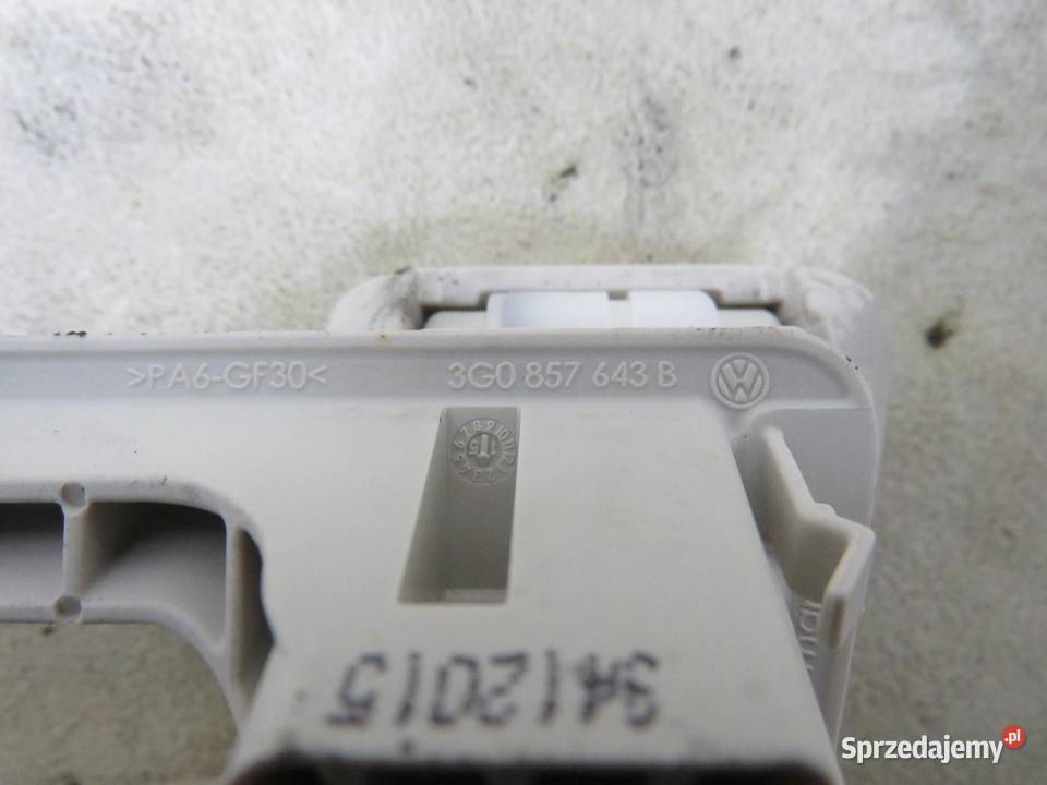 RĄCZKA UCHWYT PODSUFITKI PASSAT B8 3412015 sprzedam