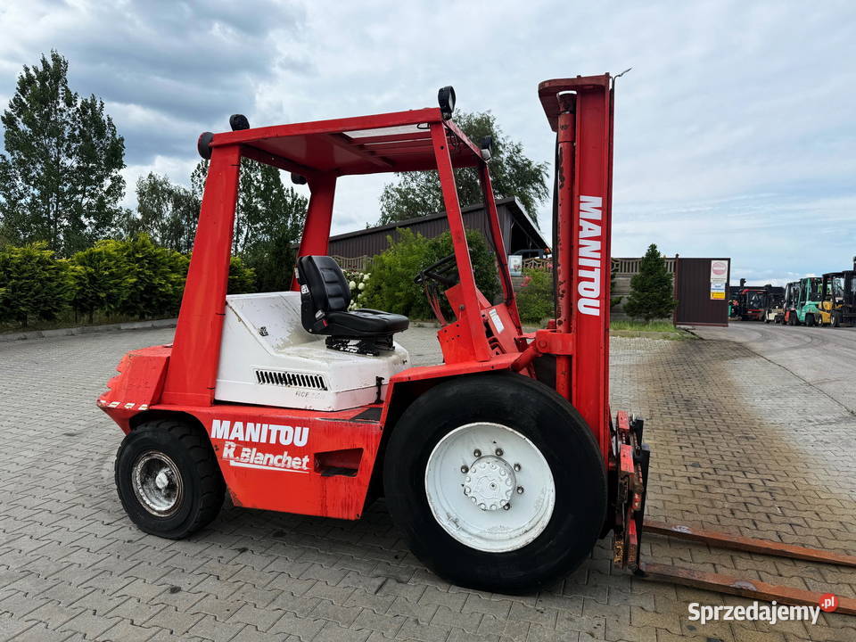 wózek widłowy terenowy MANITOU MCE25 przesuw Działoszyn