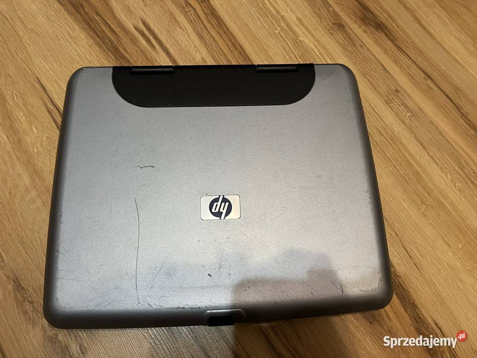 Zabytkowy laptop HP OmniBook XE3 Intel Celeron  Brzana