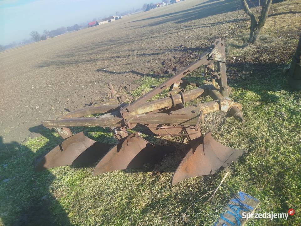 Pług 3 skibowy wielkopolskie Kłodawa