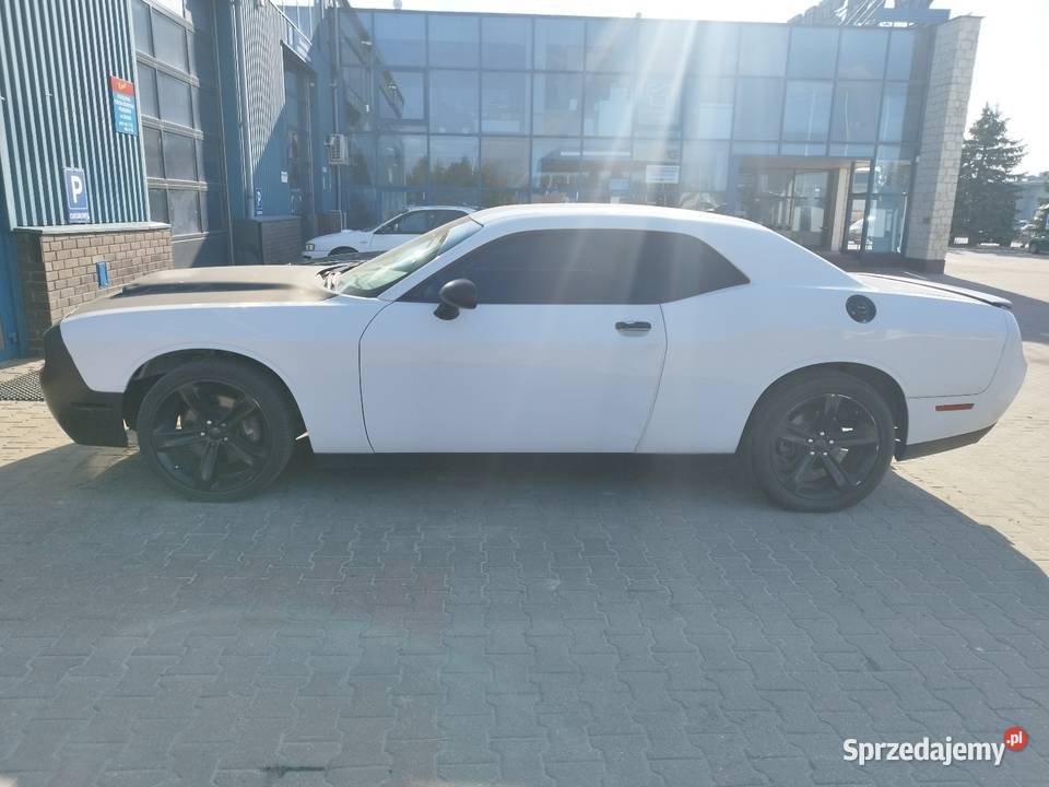 Dodge challenger 36 V6 lift pakiet SRT 305 140000km Lublin