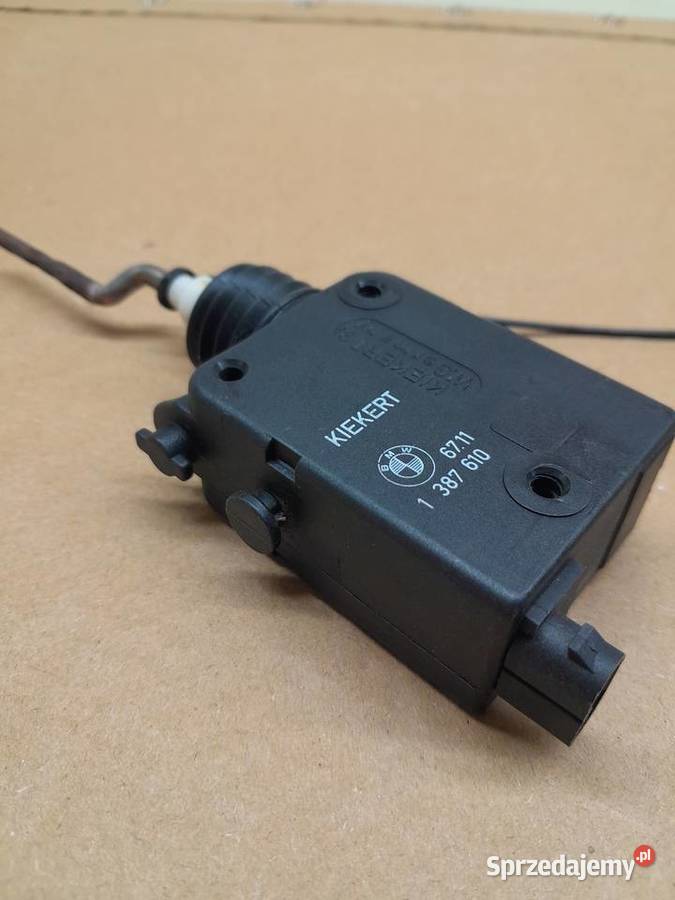 BMW E36 siłownik zamka klapy bagażnika 67111 387 Siłowniki Tomaszów Mazowiecki sprzedam