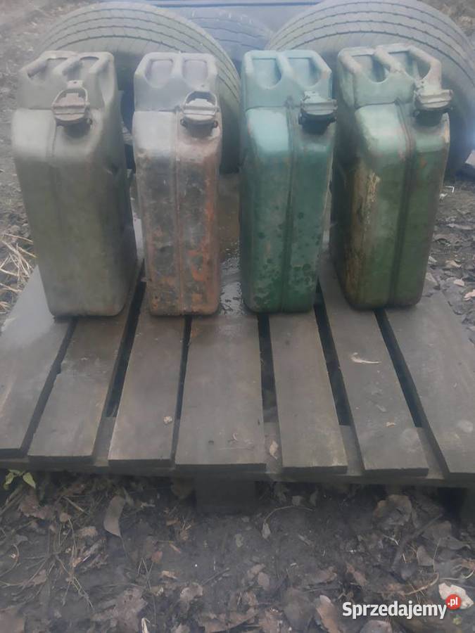 Kanister karnister metalowy wojskowy PRL retro Karczmiska Pierwsze