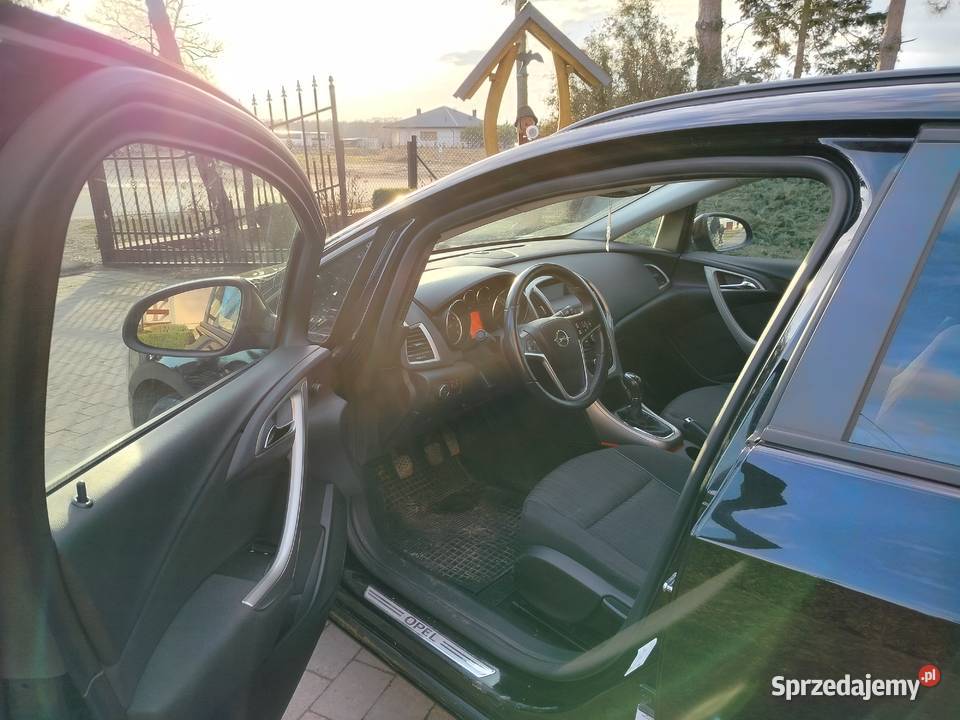Opel Astra J Strusy sprzedam