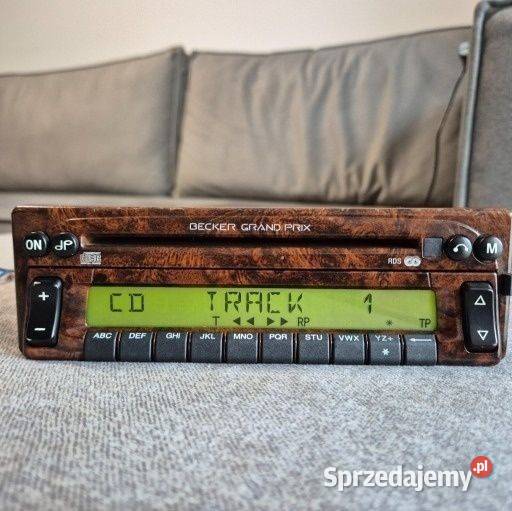 Kolekcjonerskie radio Becker Grand Prix CD front Koszalin