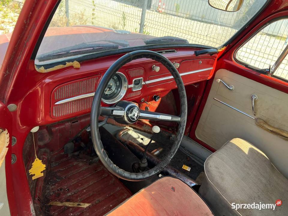 VW Garbus 1300 Ruby Red 1966 Wrocław