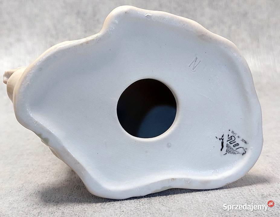 SANBO Porcelanowa figurka Dziewczynka HISZPANIA Koszalin
